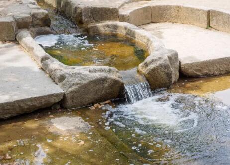 人造水景養(yǎng)魚(yú)，景觀水處理這些一定要注意